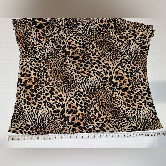 Jon & Anna Contemporary Top - Picture 7 of 11